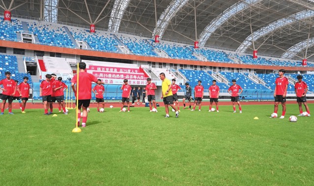 湘媒：湘超岳阳队承诺赢一场奖10万，如夺冠主力一人一套房